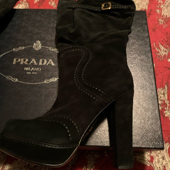 Prada Boots 🙏😇🔥🎉🤑 buy 1 get 1 item free - Picture 7 of 8